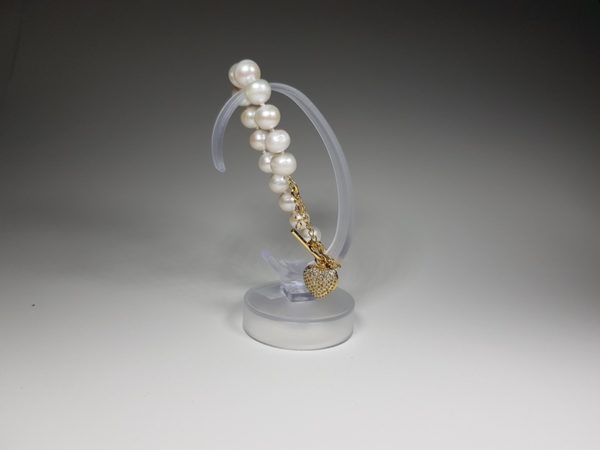 braxioli me fysika margaritaria kai motif karfia me zircon lavriostone