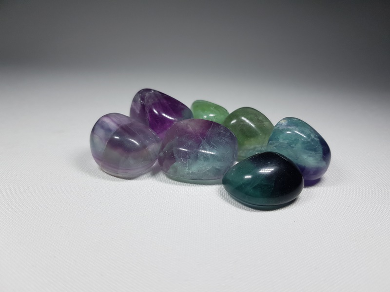 Φθορίτης Rainbow Βότσαλο - Fluorite RainbowCr18 Lavriostone