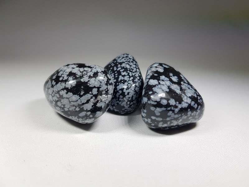 Οψιδιανός χιονονιφάδα βότσαλο - Snowflake Obsidian Cr73 Lavriostone