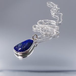 Μενταγιόν με αζουρίτη (azurite)_UC8 Lavriostone