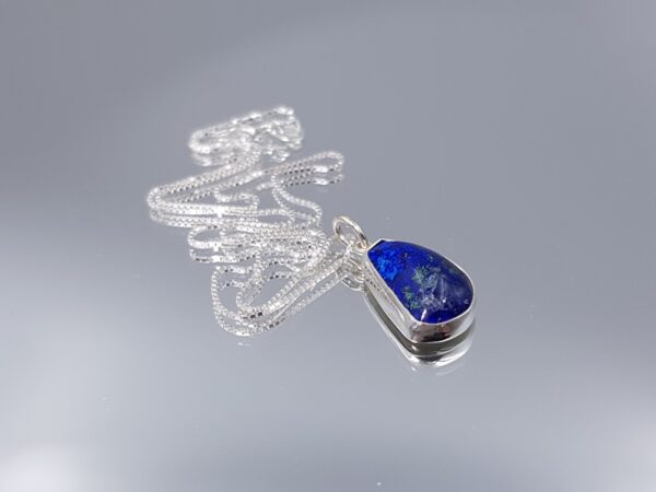 Μενταγιόν με αζουρίτη (azurite)_UC8 Lavriostone