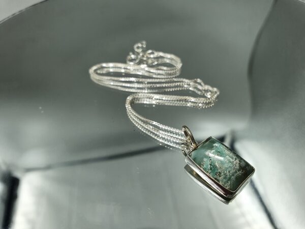 Μενταγιόν με σμιθσονίτη (smithsonite)-UC27 Lavriostone