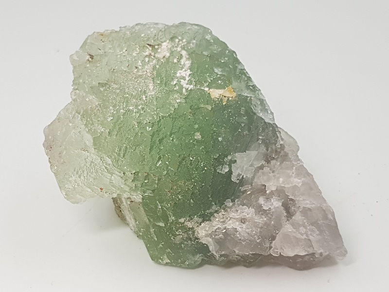 Πράσινος φθορίτης (Σμαραγδίτης)_min413 Lavriostone
