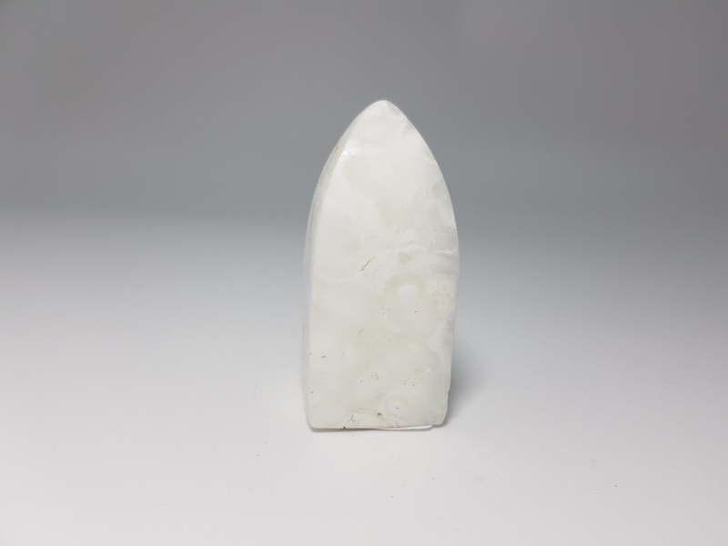 Point Λευκός καλσίτης_P10 Lavriostone