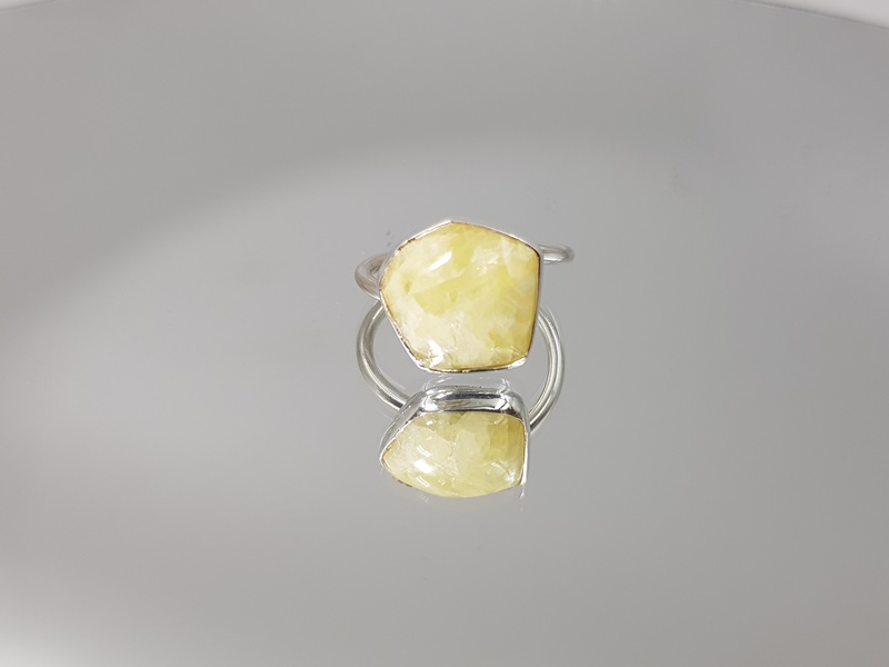 Χειροποίητο δαχτυλίδι με κίτρινο Αραγωνίτη_UC56 Lavriostone