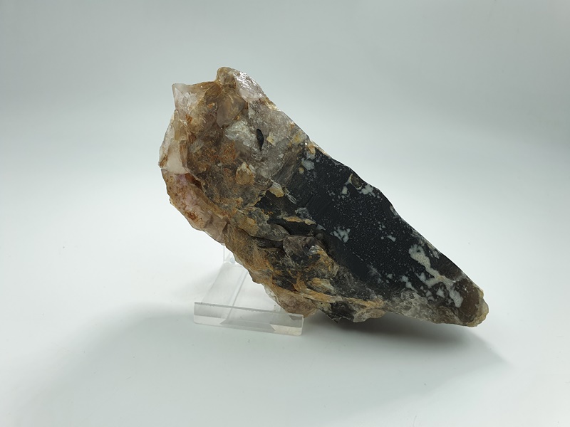 Καπνίας με αμέθυστο_min733 Καπνίας Smoky Quartz Δασωτό Δράμας Lavriostone