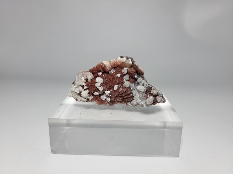 Βαρύτης κόκκινος με Αραγωνίτη baryte_min1172 Lavriostone