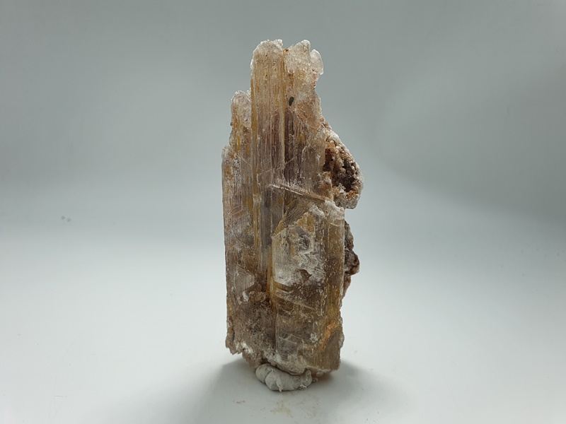 Σεληνίτης Λαυρίου selenite_min1041 Lavriostone