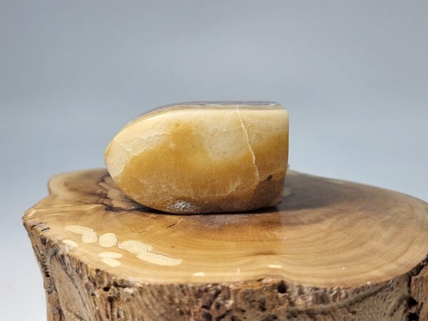 Point Καλσίτη_P170 Lavriostone