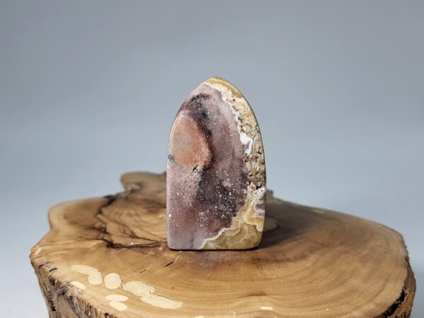 Point Καλσίτη_P170 Lavriostone