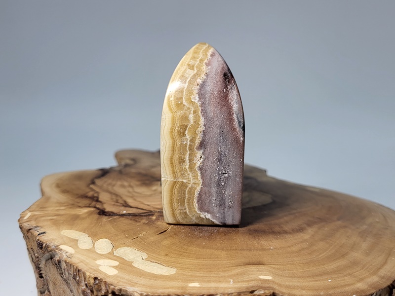 Point Καλσίτη_P170 Lavriostone