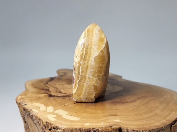 Point Καλσίτη_P170 Lavriostone
