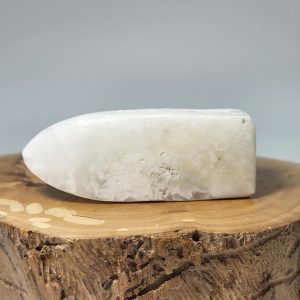 Point Λευκού Καλσίτη_P153 Lavriostone