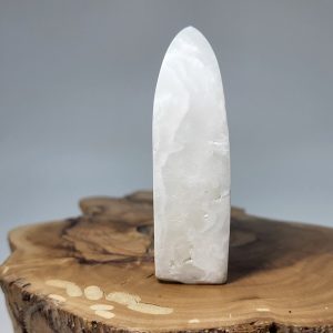 Point Λευκού Καλσίτη_P153 Lavriostone