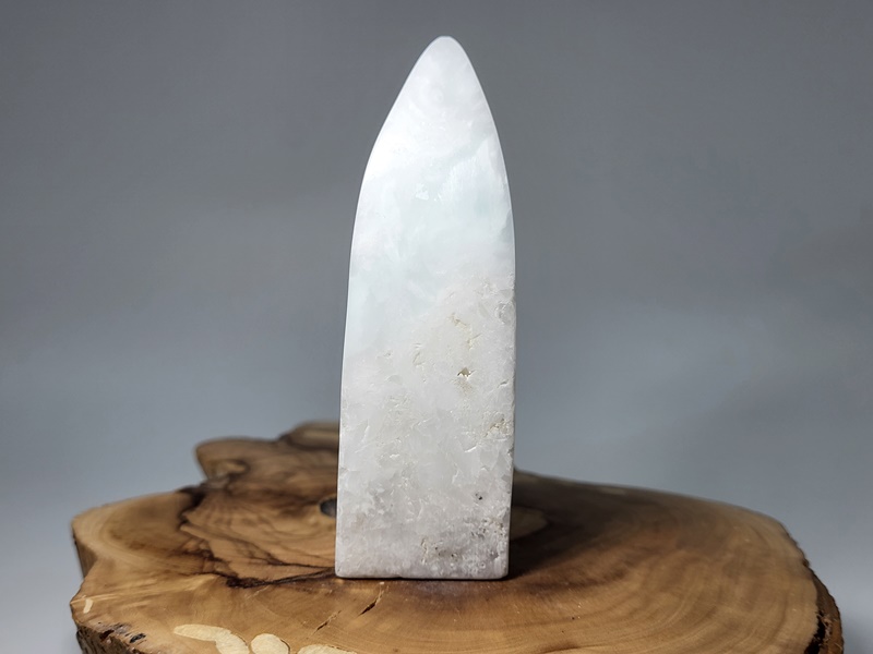 Point Λευκού Καλσίτη_P156 Lavriostone