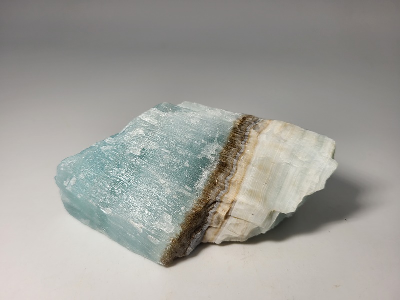 Αραγωνίτης μπλέ Aragonite_min1625 Lavriostone