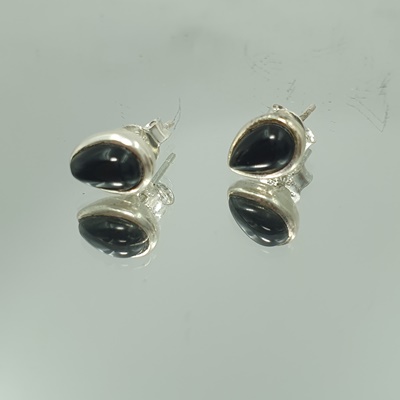 Ασημένια καρφωτά σκουλαρίκια με Μαύρο Όνυχα-EAR92 Lavriostone