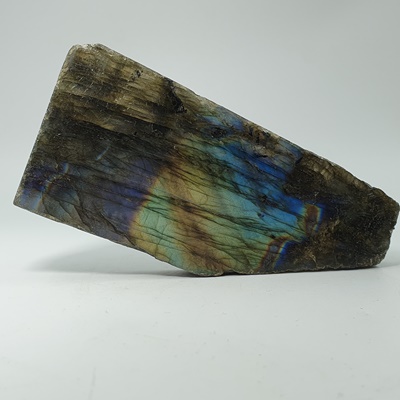 Λαβραδορίτης-labradorite-min2010 Lavriostone