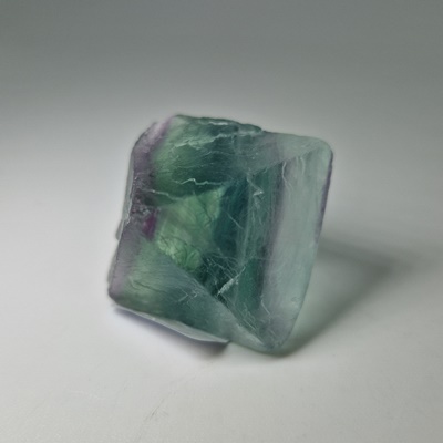 Fluorite-Ρομβοειδής Φθορίτης_min2458 Lavriostone