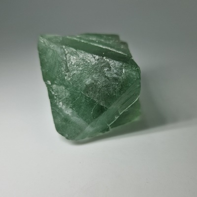 Fluorite-Ρομβοειδής Φθορίτης_min2465 Lavriostone