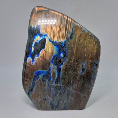 Labradorite-Λαβραδορίτης-min2524 Lavriostone