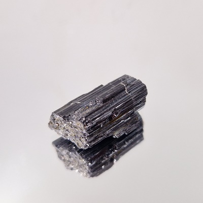 Black Tourmaline-Μενταγιόν Μαύρη Τουρμαλίνη_NM8 Lavriostone