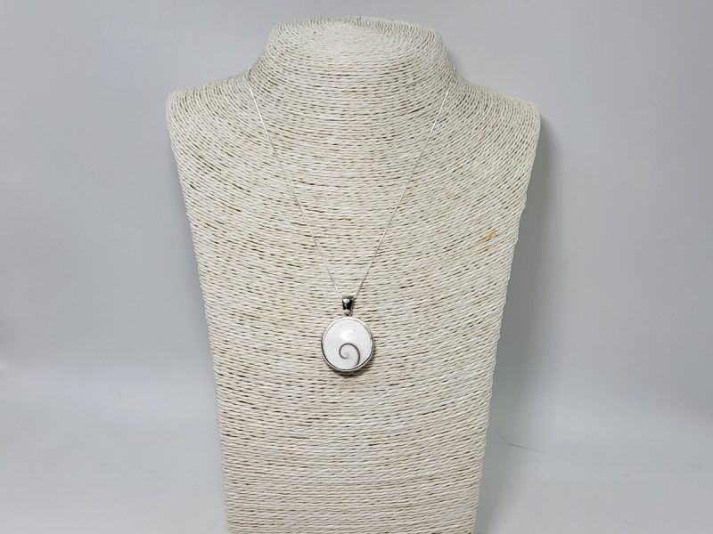 mentagion-me-mati-tis-agias-loukias-N287-lavriostone
