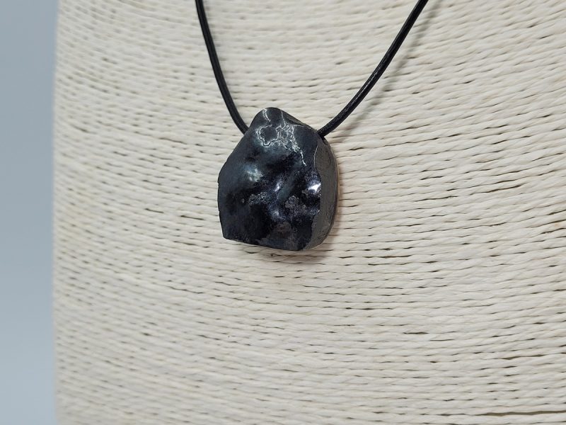 kolie-Hematiti-me-xilo-elias-MN64-lavriostone