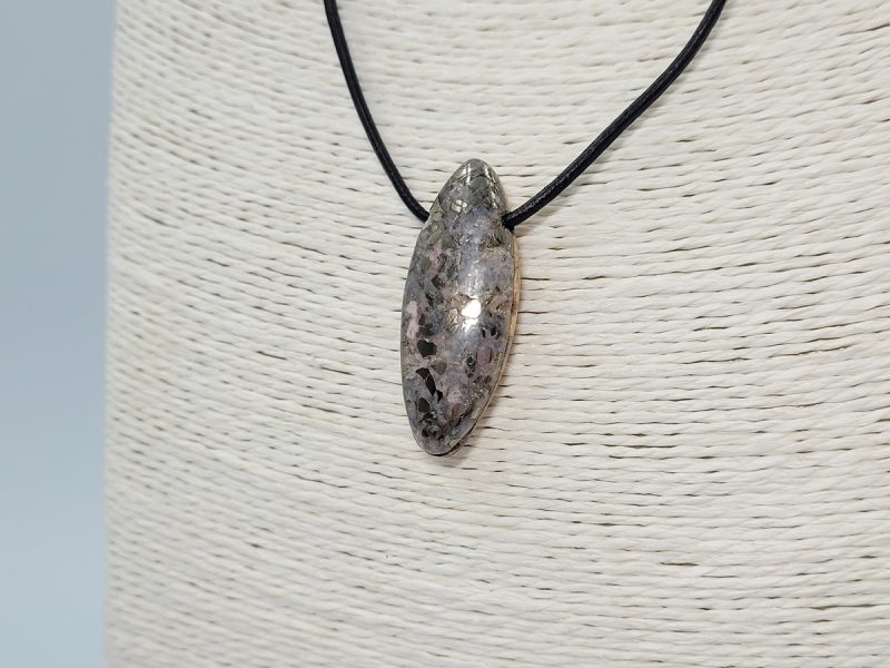 kolie-Rhodochrositi-Piriti-me-xilo-elias-MN59-lavriostone