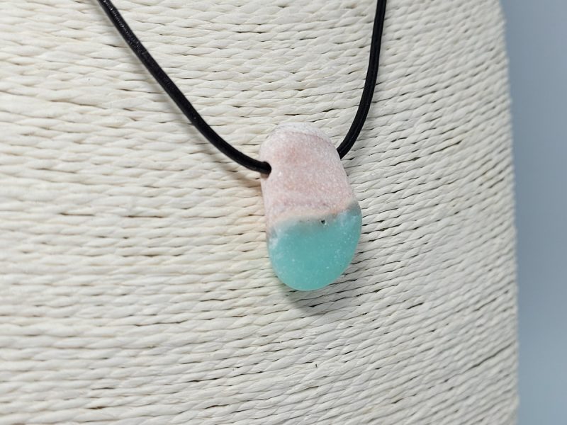 kolie-smithsonite-me-derma-MN14-lavriostone