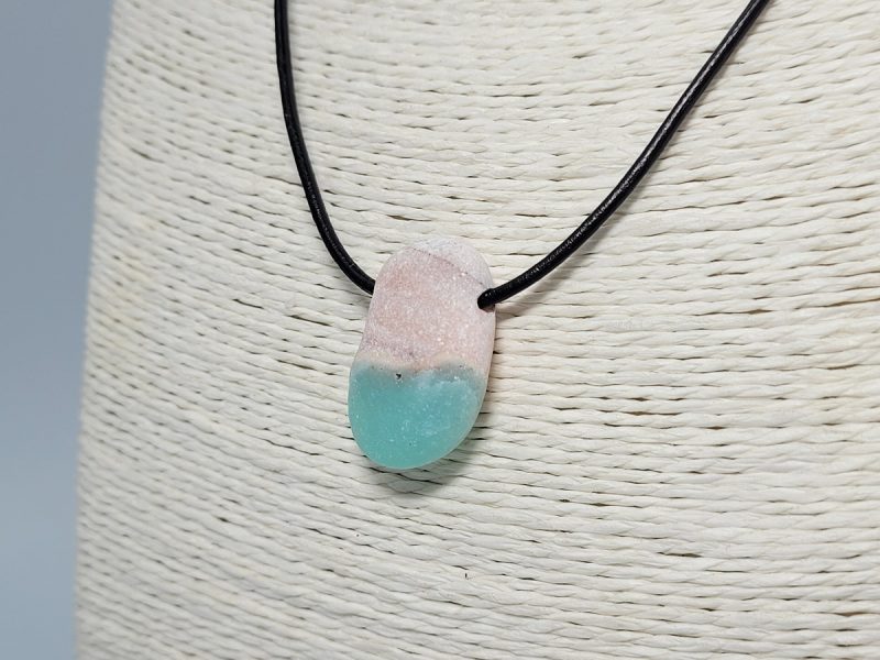kolie-smithsonite-me-derma-MN14-lavriostone