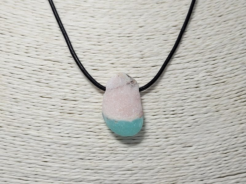 kolie-smithsonite-me-derma-MN14-lavriostone