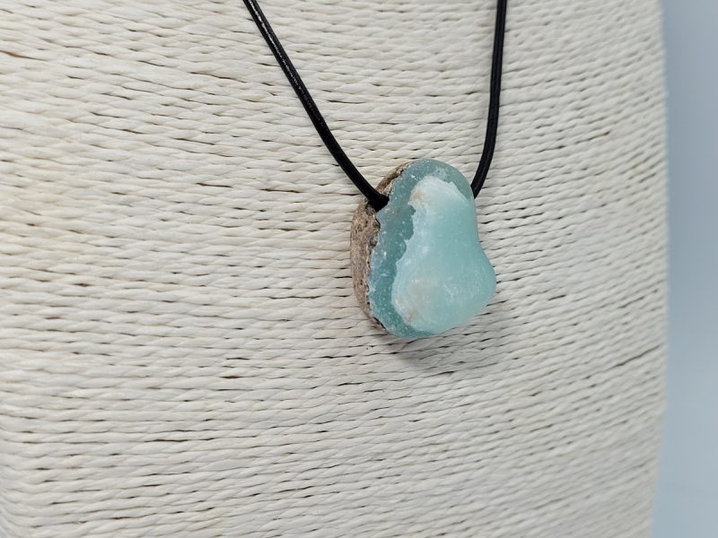 kolie-smithsonite-me-derma-MN22-lavriostone