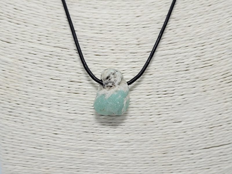 kolie-smithsonite-me-derma-MN26-lavriostone
