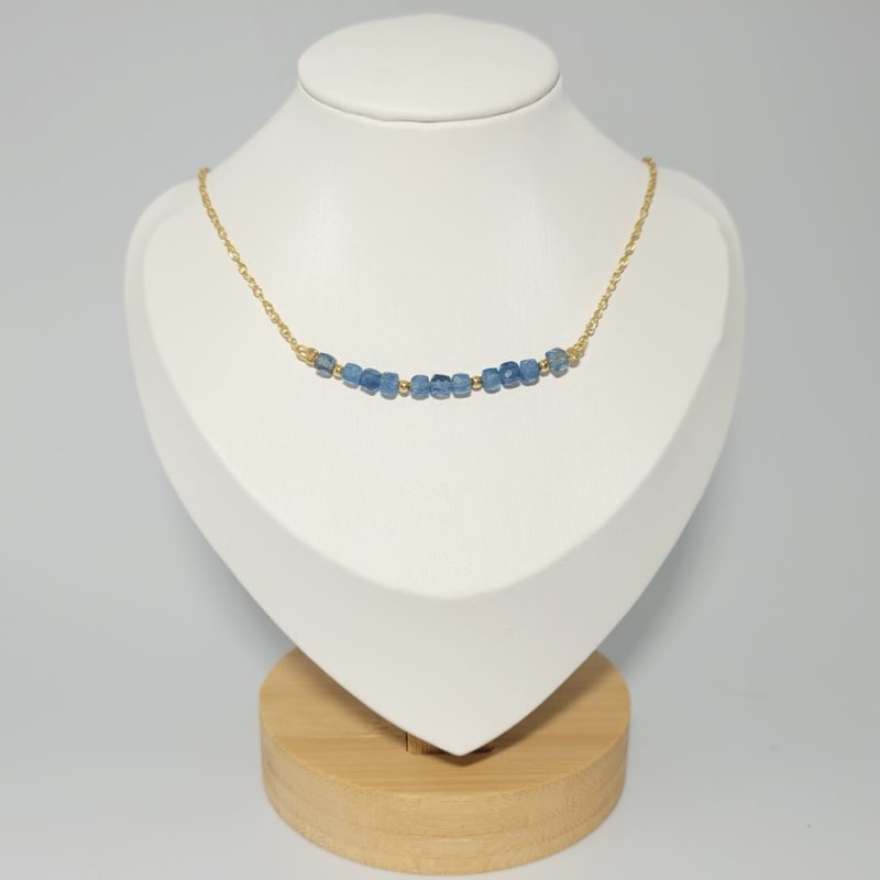 kolie-me-aquamarine-N313-lavriostone