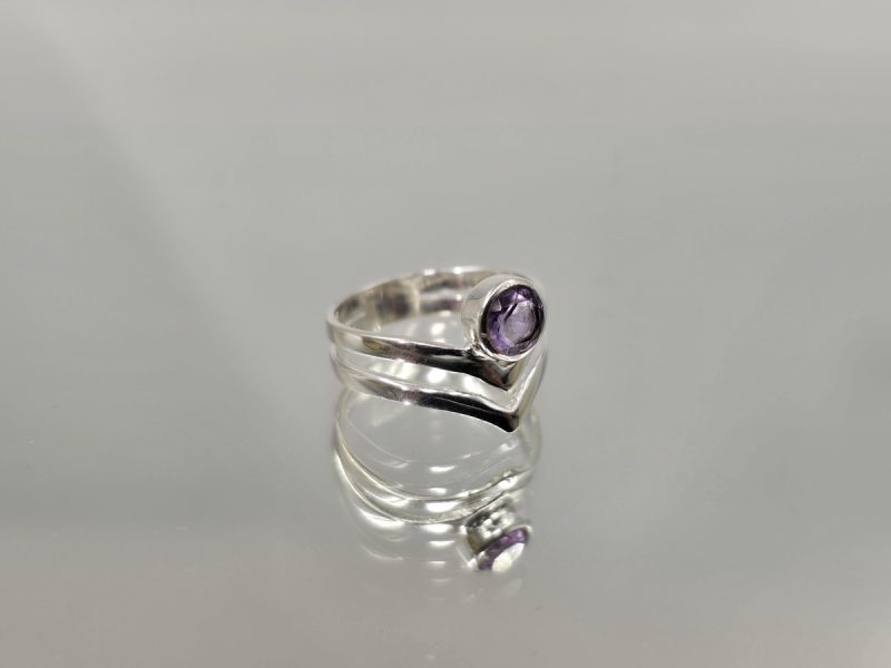 daxtylidi-me-amethysto-r276-lavriostone