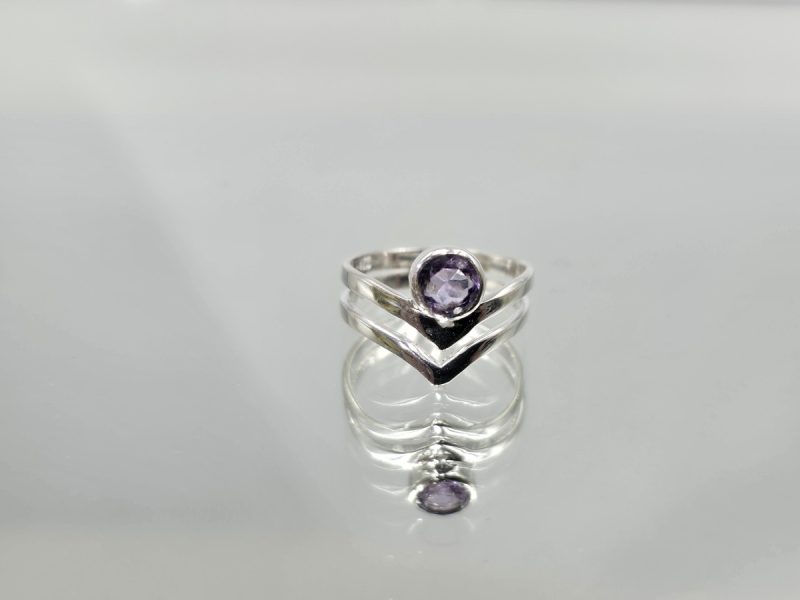 daxtylidi-me-amethysto-r276-lavriostone