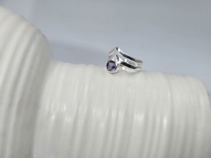 daxtylidi-me-amethysto-r276-lavriostone