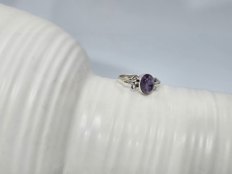 daxtylidi-me-amethysto-r277-lavriostone