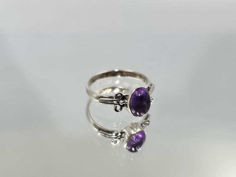 daxtylidi-me-amethysto-r277-lavriostone