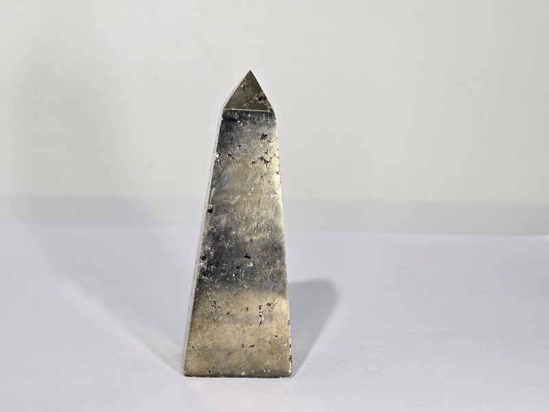 Point_σιδηροπυρίτη_P418_lavriostone