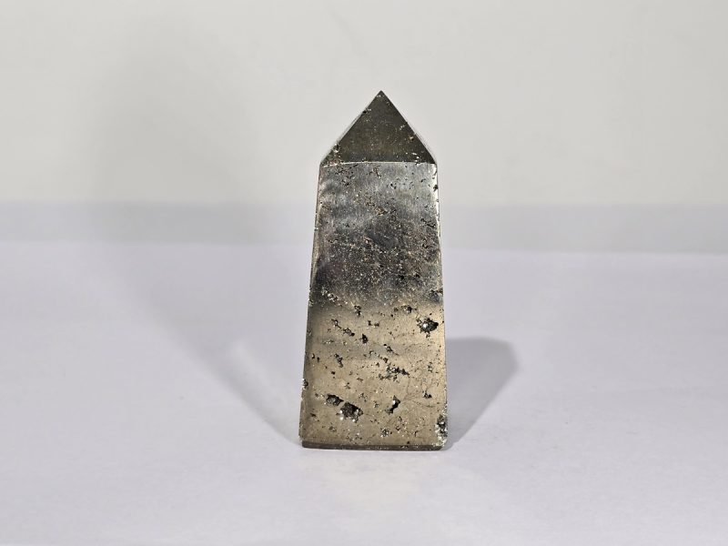 Point_σιδηροπυρίτη_P420_lavriostone