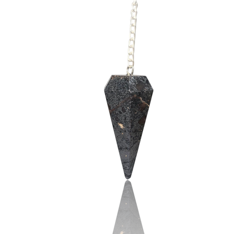 ekkremes_aimatitis_PD118_lavriostone