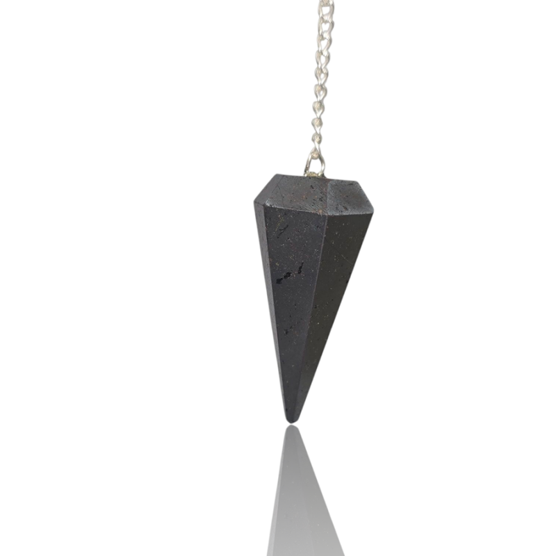 ekkremes_aimatitis_PD119_lavriostone