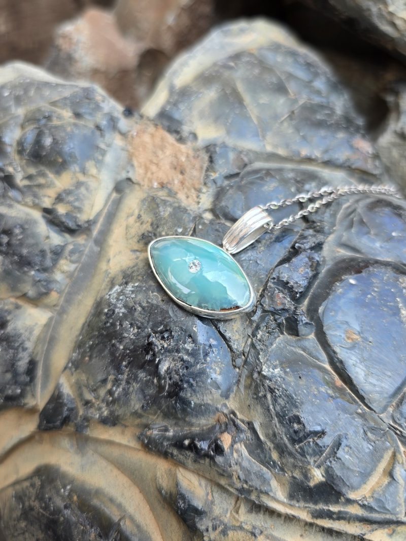 mentagion-mati-me-mple-smithsoniti-lavriou-ucn08-lavriostone