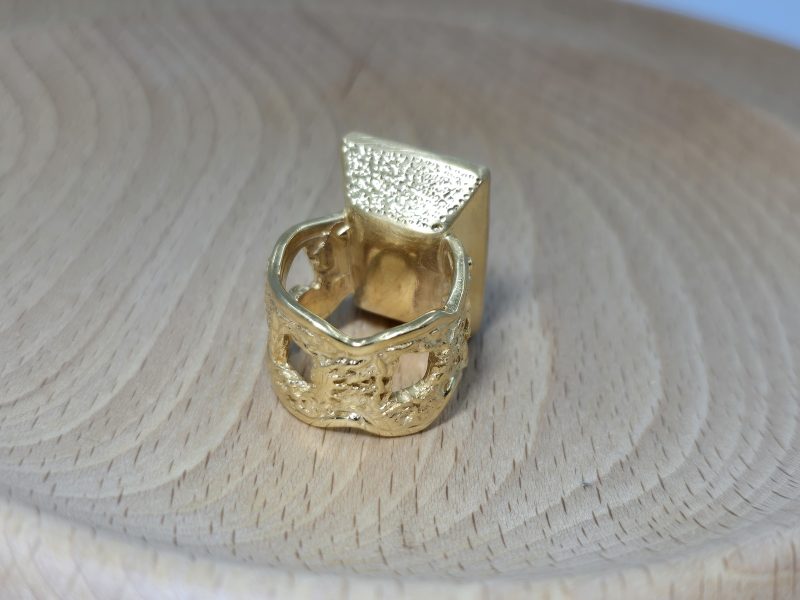 daxtylidi-me-azouriti-anna's-collection-anna1-lavriostone