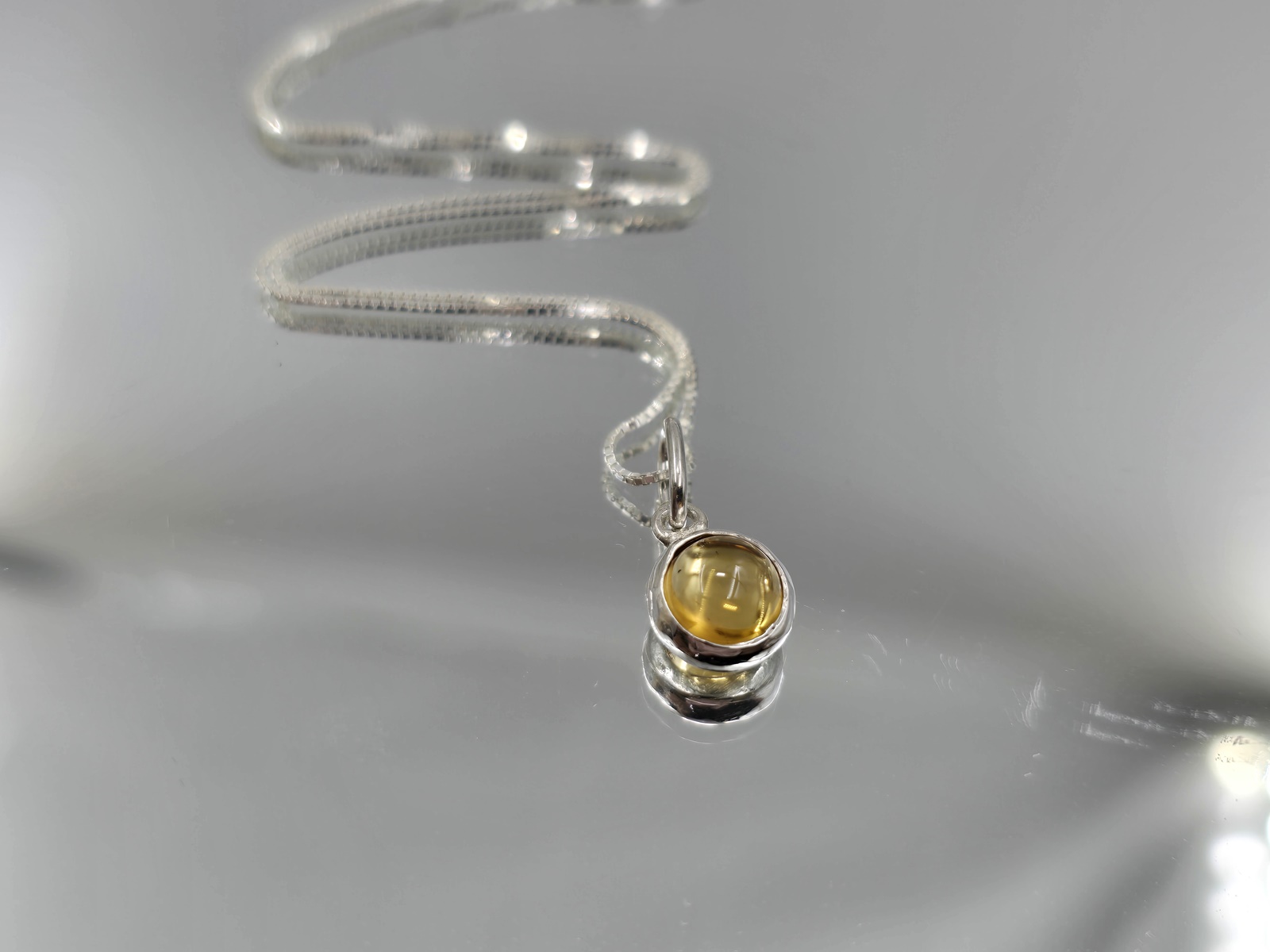 mentagion-me-kitrini-n357-lavriostone mentagion-me-kitrini-n357-lavriostone