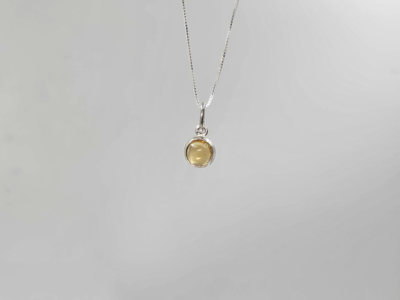 mentagion-me-kitrini-n357-lavriostone mentagion-me-kitrini-n357-lavriostone