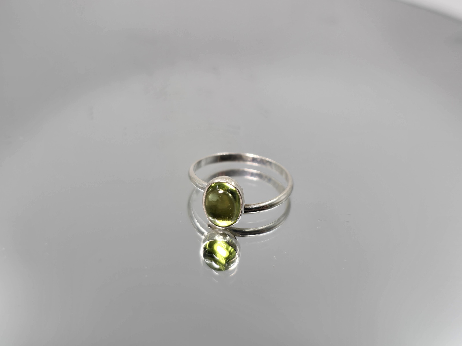 dachtilidi-me-peridoto-r314-lavriostone dachtilidi-me-peridoto-r314-lavriostone