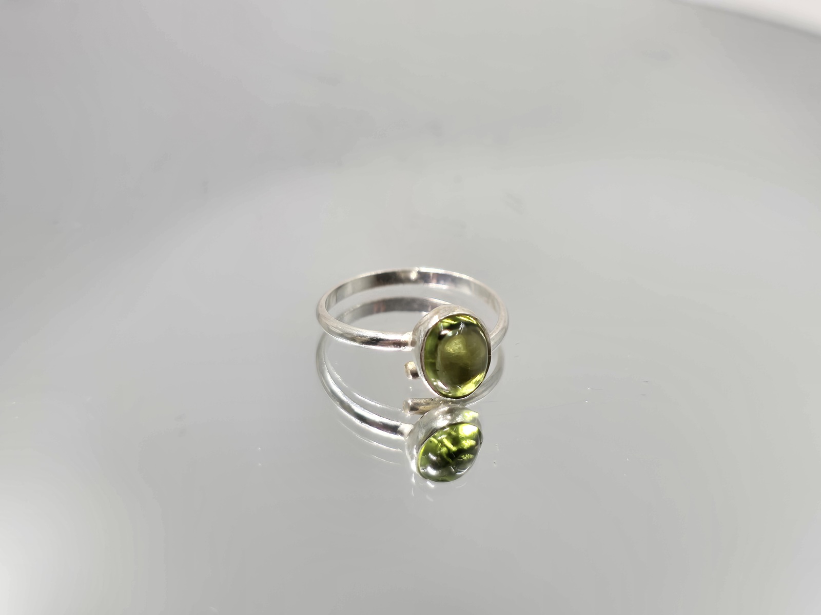 dachtilidi-me-peridoto-r314-lavriostone dachtilidi-me-peridoto-r314-lavriostone
